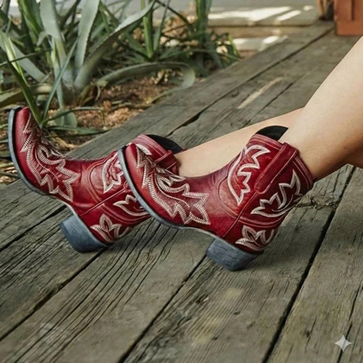 Clara — Broderede western støvler til damer med spids tå (6), NLM Fashion